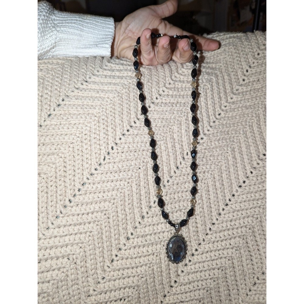Black and Clear Beaded Necklace with pendant